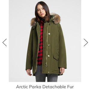 Like new. Only worn a handful of times.